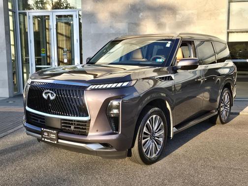 2025 INFINITI QX80 Luxe