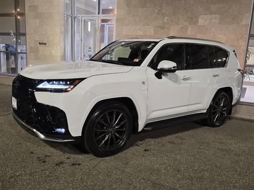 2025 Lexus LX 700h F SPORT