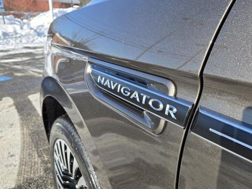 2020 Lincoln Navigator Black Label