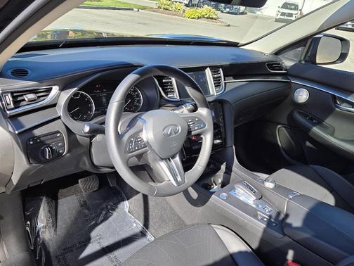 2025 INFINITI QX50 Luxe AWD
