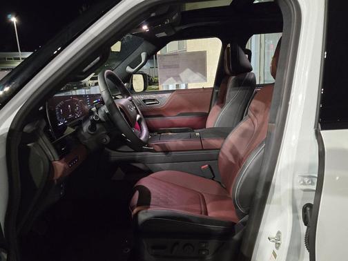 2026 INFINITI QX80 AUTOGRAPH AWD