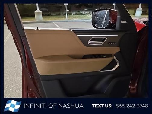 2025 INFINITI QX80 Luxe