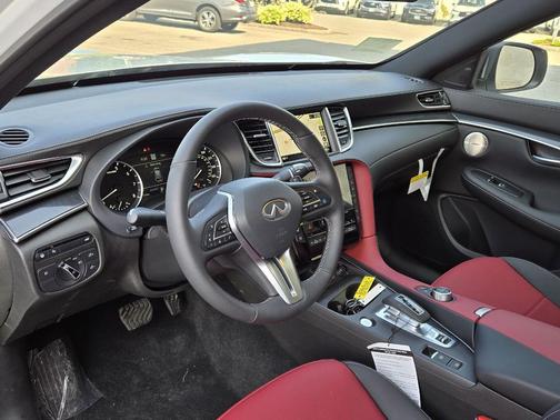 2025 INFINITI QX50 Sport AWD
