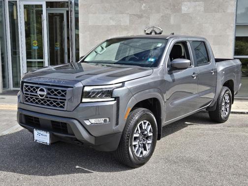 2024 Nissan Frontier SL