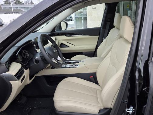 2025 INFINITI QX60 Pure