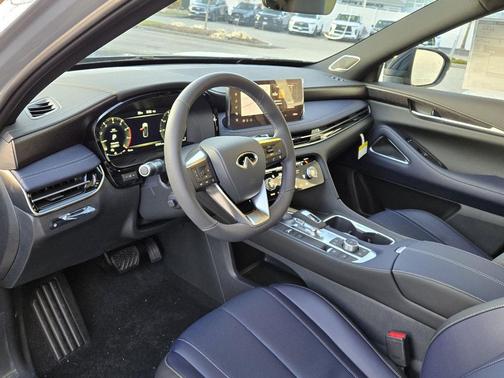 2026 INFINITI QX60 Base
