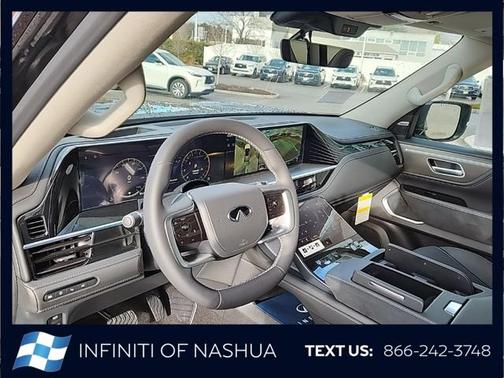 2025 INFINITI QX80 Luxe