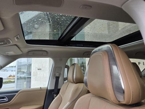 2025 INFINITI QX80 SENSORY AWD