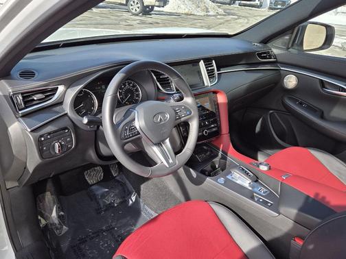 2025 INFINITI QX50 SPORT