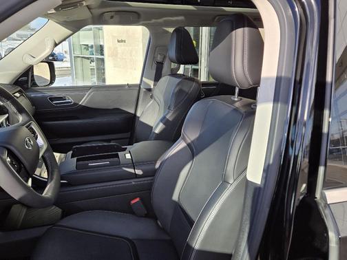 2025 INFINITI QX80 PURE AWD