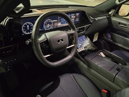 2026 INFINITI QX80 SPORT