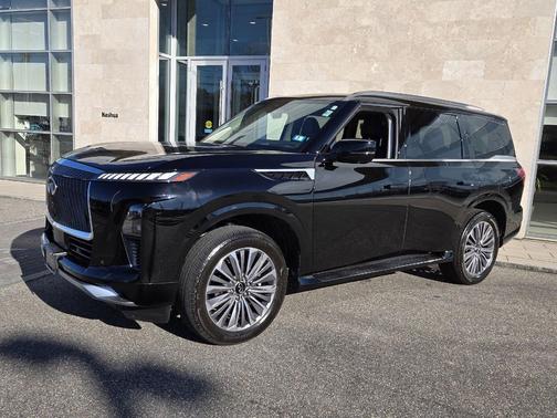 2025 INFINITI QX80 Luxe