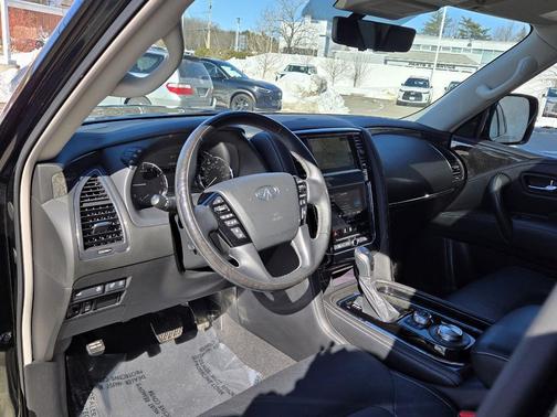 2021 INFINITI QX80 Luxe