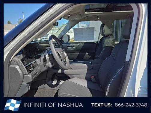 2025 INFINITI QX80 Luxe