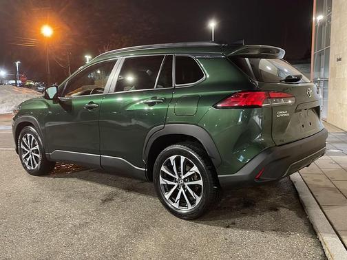 2025 Toyota Corolla Cross XLE