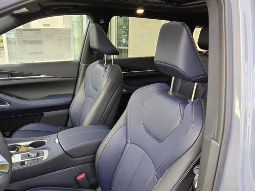2026 INFINITI QX60 Base