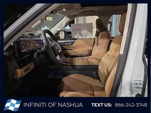 2025 INFINITI QX80 Luxe