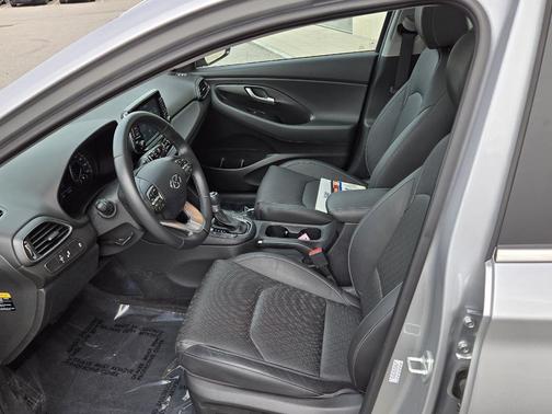 2020 Hyundai Elantra GT Base