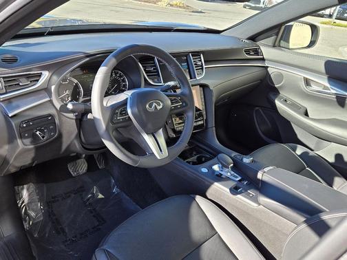 2023 INFINITI QX55 LUXE