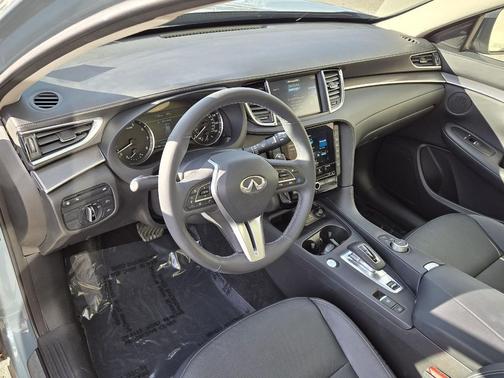 2023 INFINITI QX50 LUXE AWD