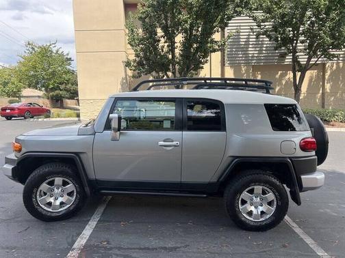 2010 Toyota FJ Cruiser Base