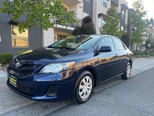 2011 Toyota Corolla LE