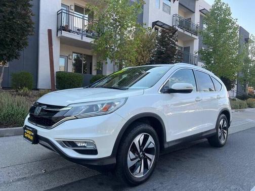White 2015 Honda CR-V Touring
