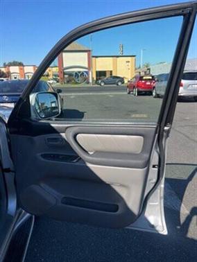 2006 Toyota Land Cruiser Base