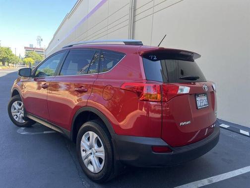Barcelona Red Metallic 2013 Toyota RAV4 LE