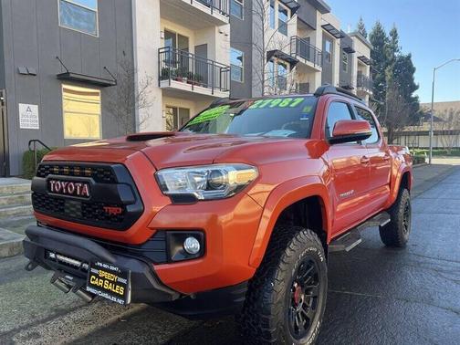 2018 Toyota Tacoma TRD Sport