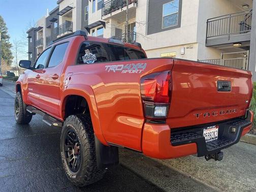 2018 Toyota Tacoma TRD Sport