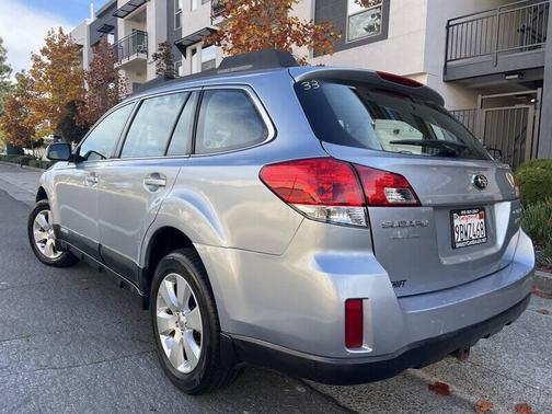2012 Subaru Outback 2.5i