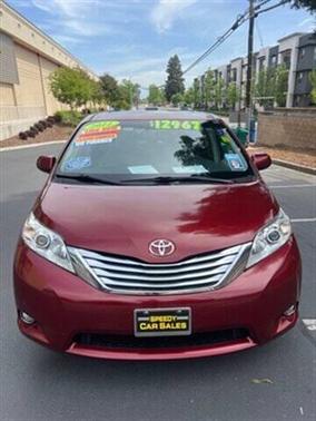2011 Toyota Sienna XLE