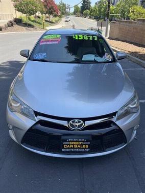 Celestial Silver Metallic 2016 Toyota Camry SE
