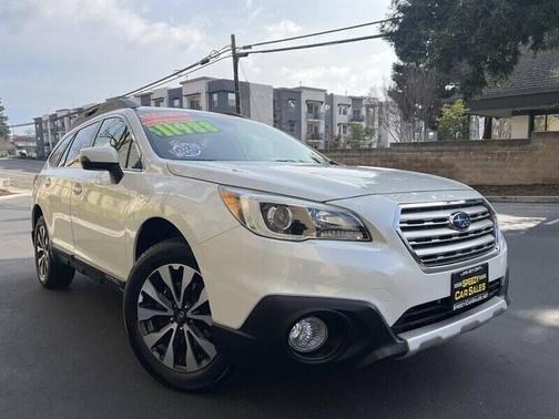 Crystal White Pearl 2017 Subaru Outback 2.5i Limited