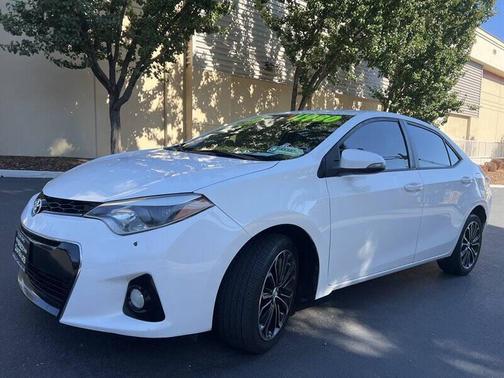 2016 Toyota Corolla S w/Special Edition Pkg