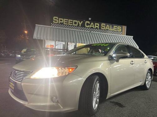 2013 Lexus ES 300h Base