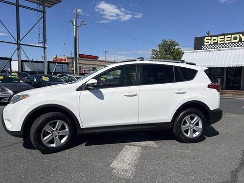 Super White 2014 Toyota RAV4 XLE