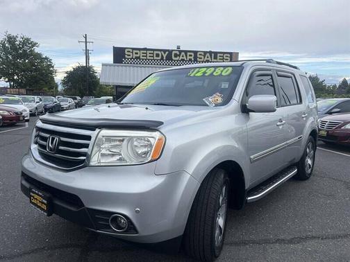 Alabaster Silver Metallic 2013 Honda Pilot Touring