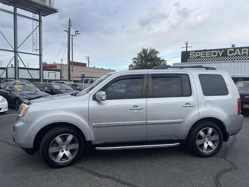 Alabaster Silver Metallic 2013 Honda Pilot Touring