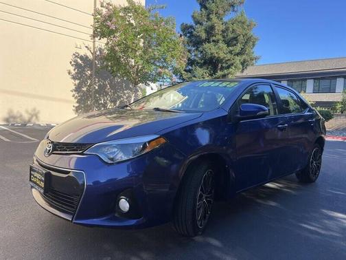Blue Crush Metallic 2015 Toyota Corolla S Plus