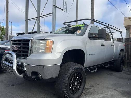 Pure Silver Metallic 2010 GMC Sierra 2500 SLE