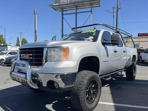 Pure Silver Metallic 2010 GMC Sierra 2500 SLE