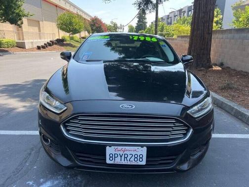 2015 Ford Fusion SE
