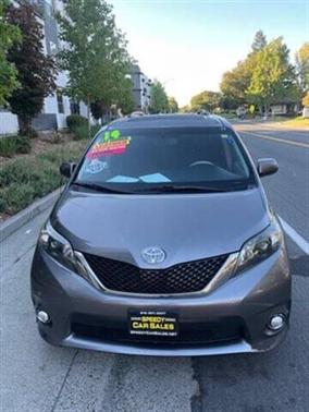 2014 Toyota Sienna SE