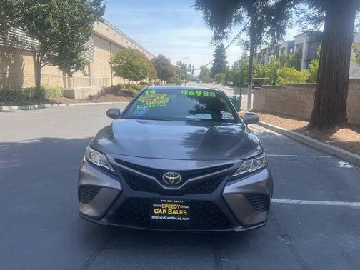 Midnight Black Metallic 2019 Toyota Camry SE