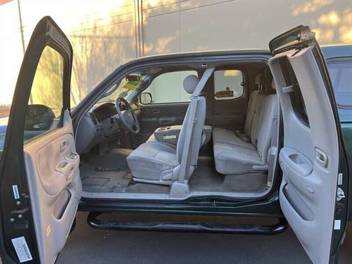 2003 Toyota Tundra SR5