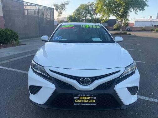 2018 Toyota Camry SE