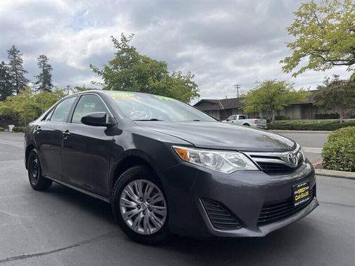 2013 Toyota Camry LE