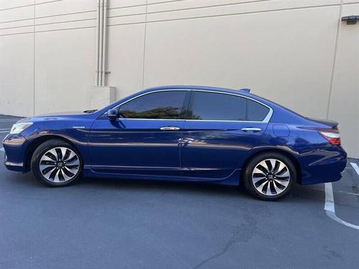 2017 Honda Accord Hybrid Touring
